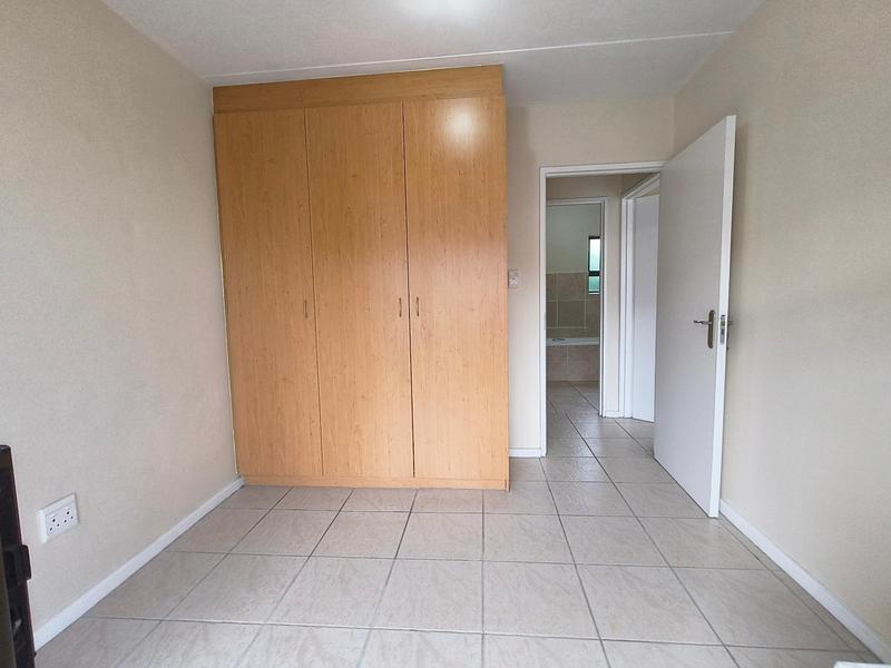 To Let 2 Bedroom Property for Rent in Parklands Western Cape